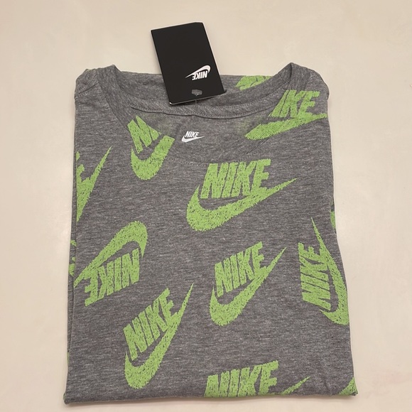 Nike Men’s Logo Shirt - Picture 2 of 8